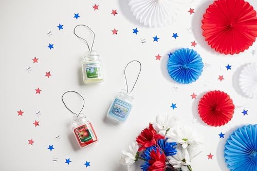 Yankee Candle Car Air Fresheners, Hanging Car Jar Ultimate, Neutralizes Odors Up To 30 Days, Clean Cotton, 0.96 OZ (Pack of 1)
