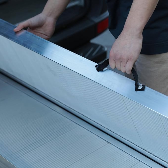 EZ-ACCESS TRAVERSE Singlefold Portable Loading Ramp - Image 10
